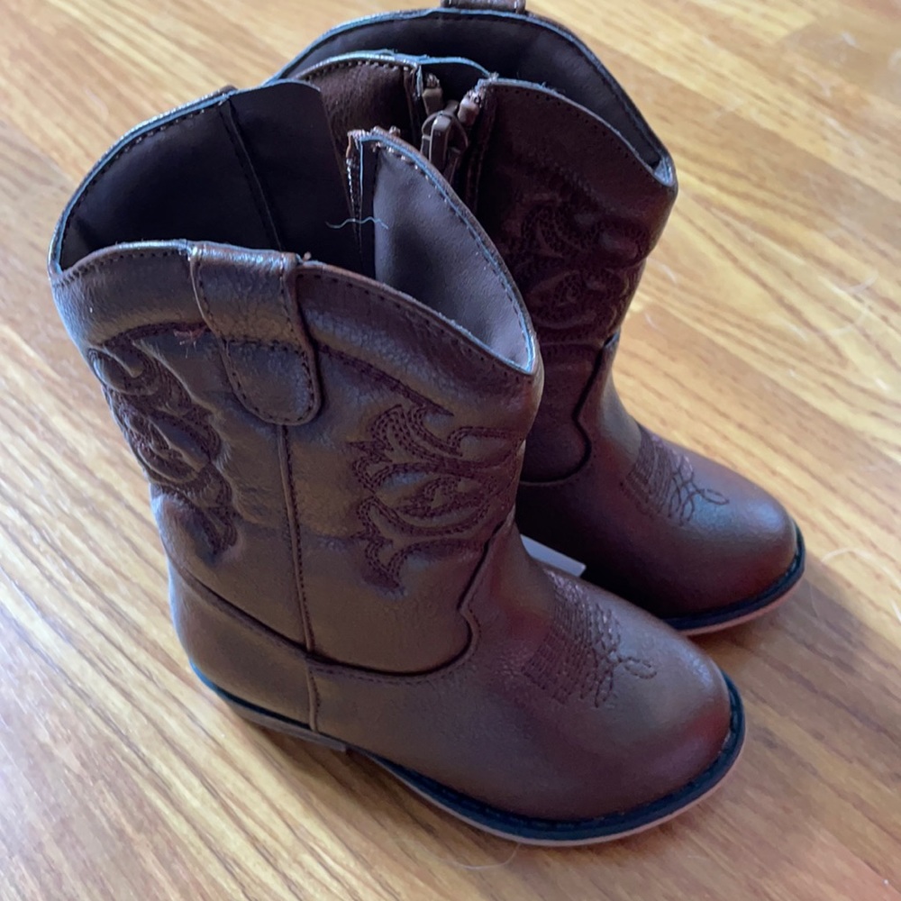 Cowgirl boots toddler size 6